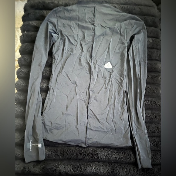 Adidas Running  top - Picture 2 of 4